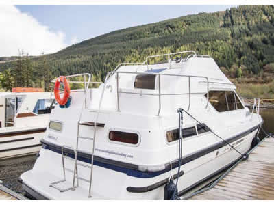 Scottish Lochs and canals - boat holidays